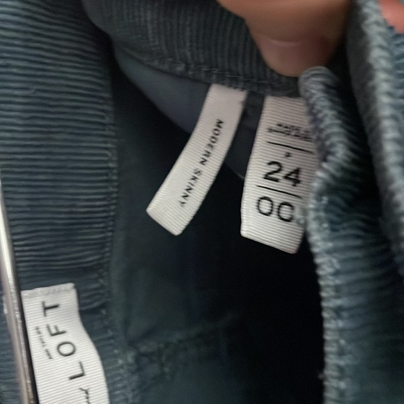 Loft women's size 24 green corduroy pants - Picture 3 of 5